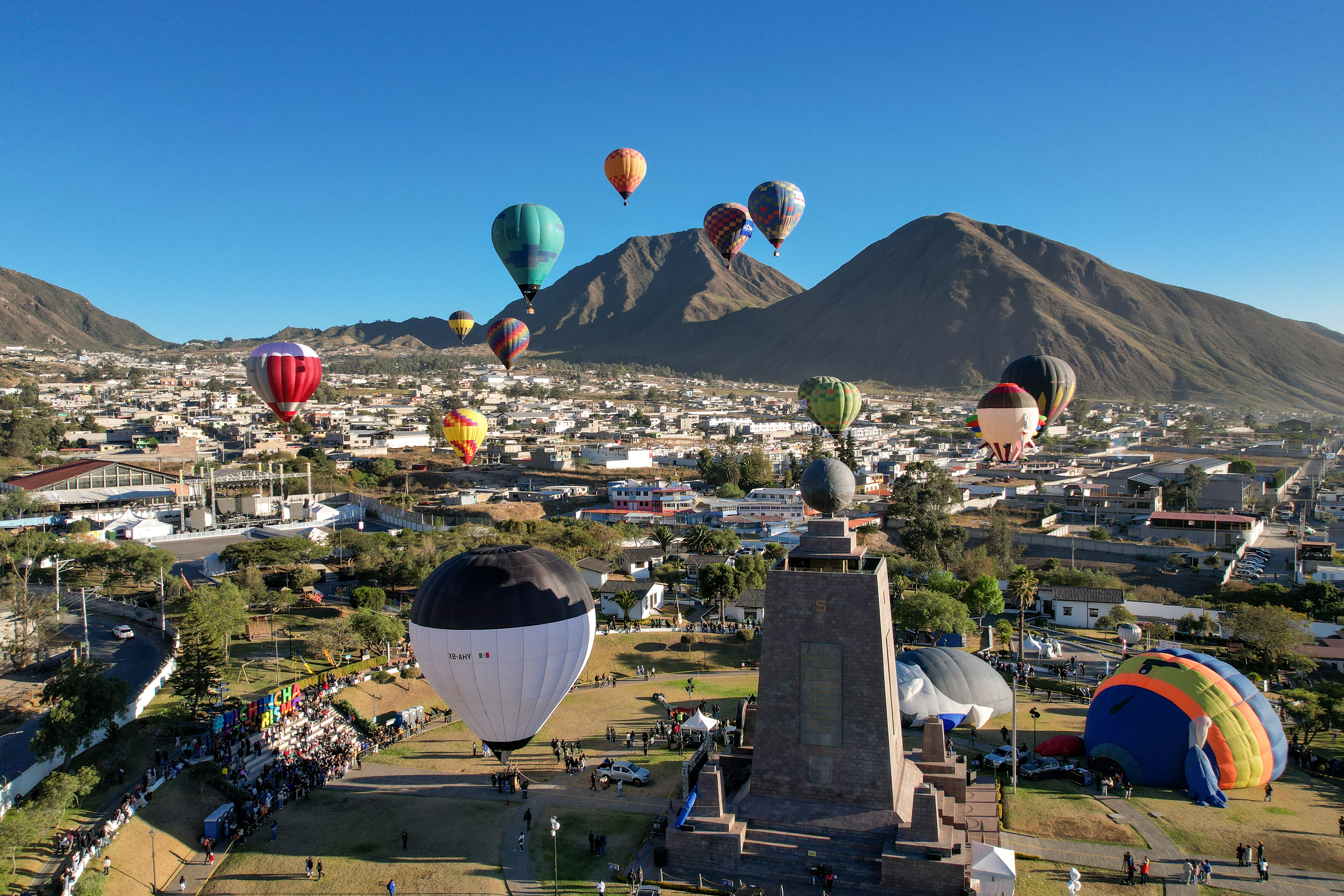 Miniatura de FESTIVAL-GLOBOS-0103.jpg